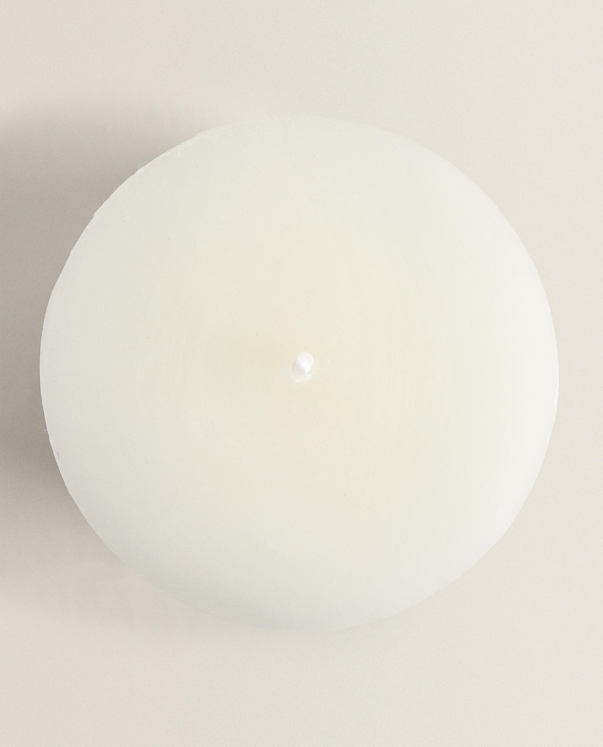 DECORATIVE CYLINDRICAL CANDLE product thumbnail 12