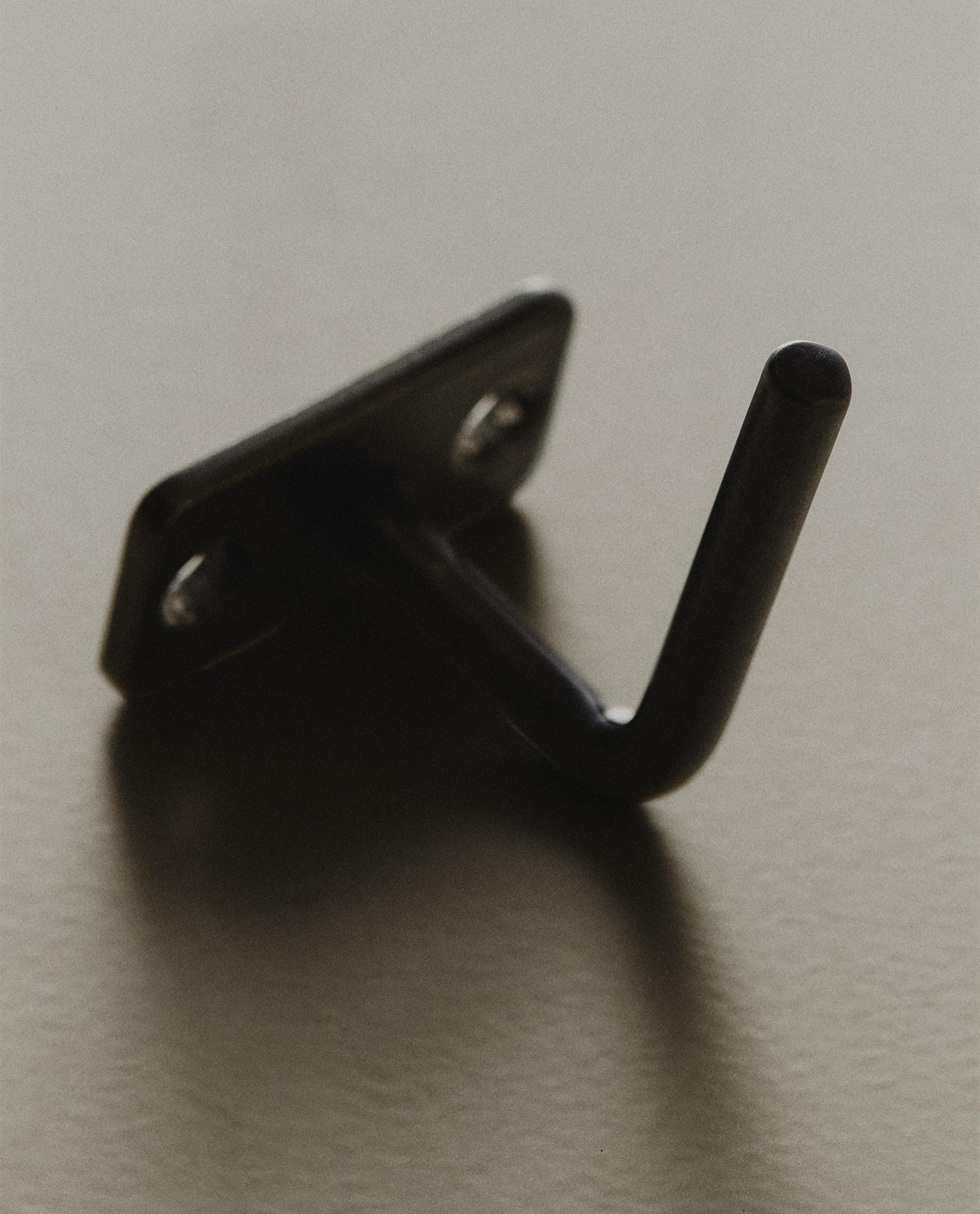 PACK OF SMALL DARK METAL HOOKS (PACK OF 2) | Zara Home United