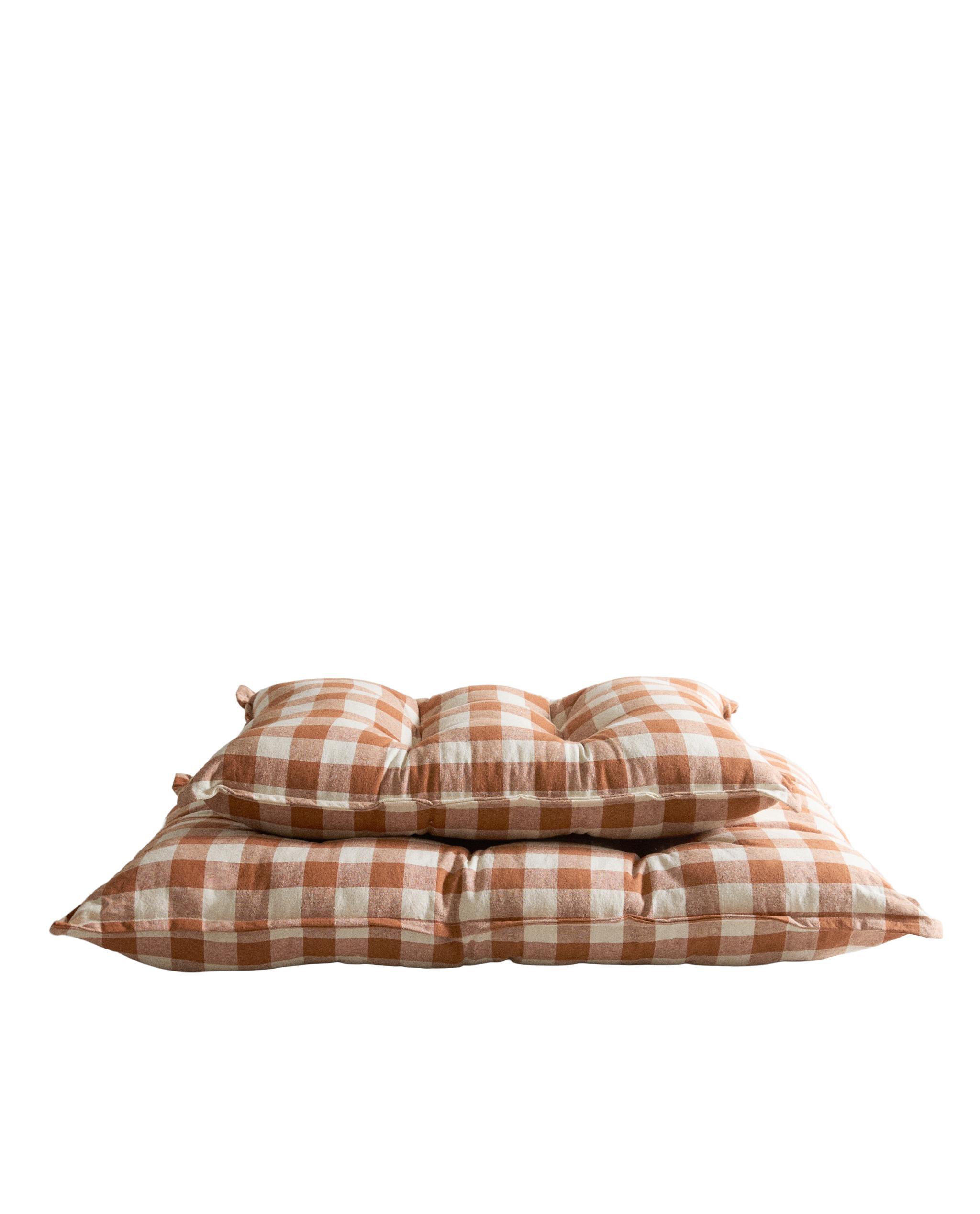 GINGHAM PET TOPPER product thumbnail 3