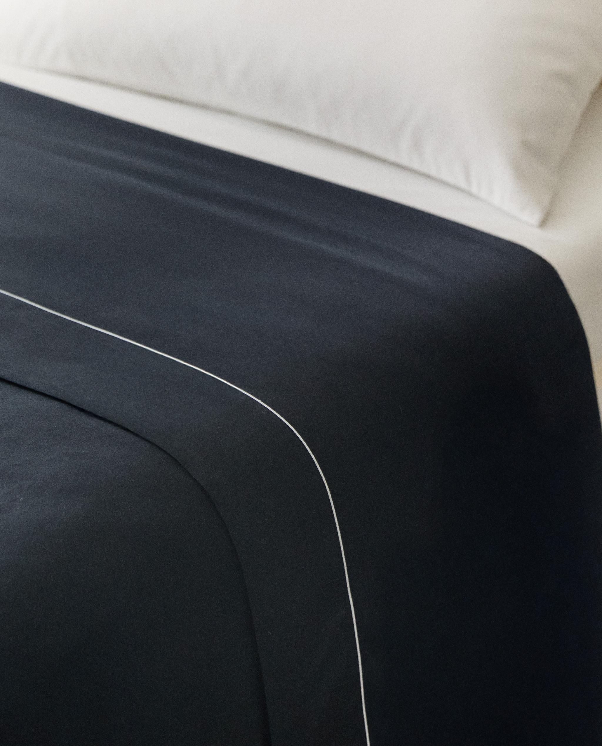 SATEEN FLAT SHEET WITH TRIM (500 THREAD COUNT) product thumbnail 5