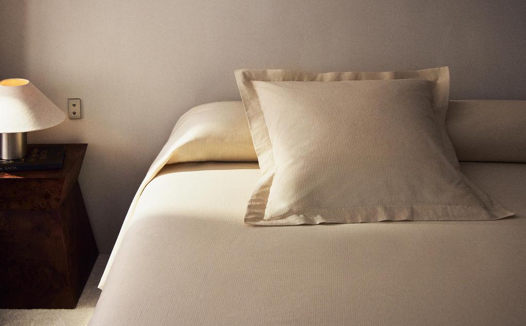 STRIPED SEERSUCKER COTTON DUVET COVER STRIPED SEERSUCKER COTTON DUVET COVER