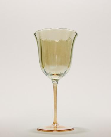 FLARED WINE GLASS