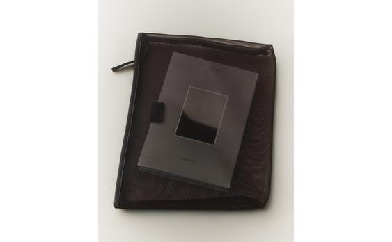 MEDIUM MESH WASH BAG
