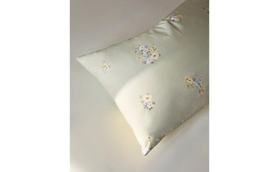 TAIE D’OREILLER SATIN FLEURS SAUVAGES