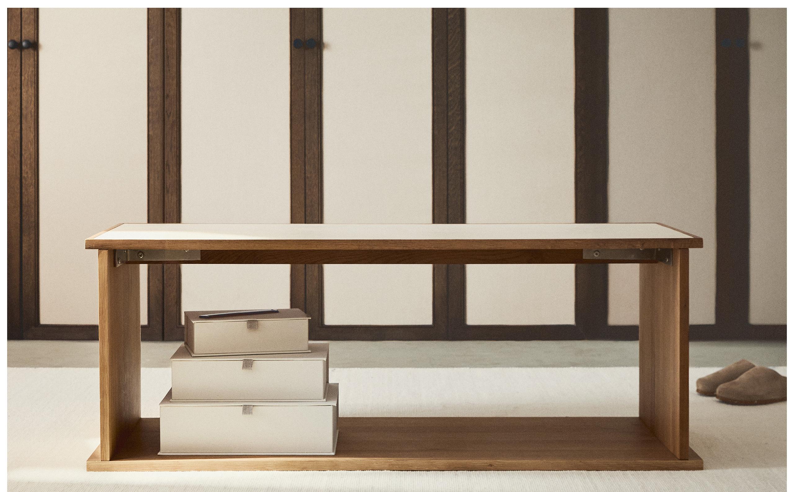 OAK AND LEATHER STORAGE UNIT