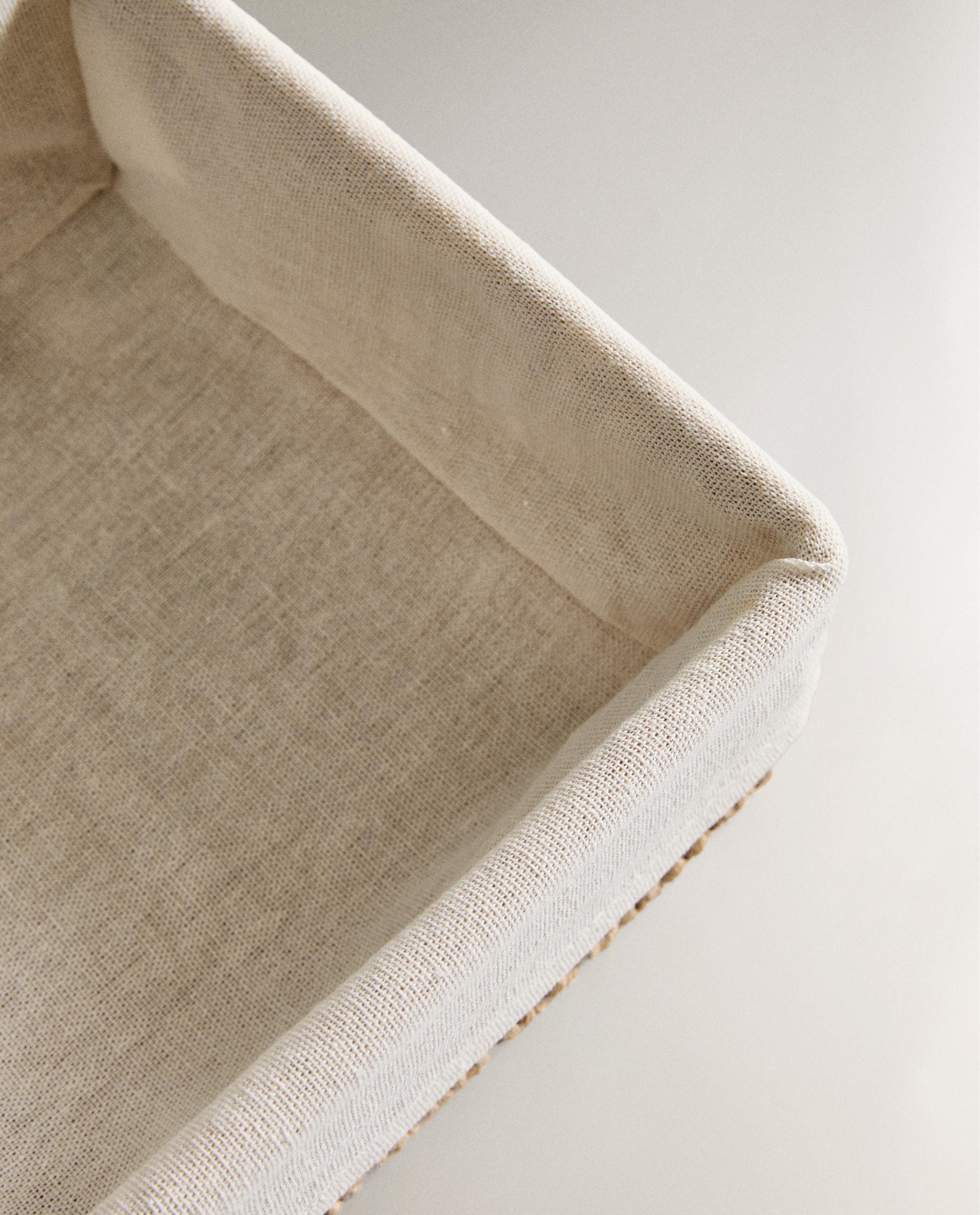 SQUARE BASKET WITH COTTON LINING product thumbnail 2