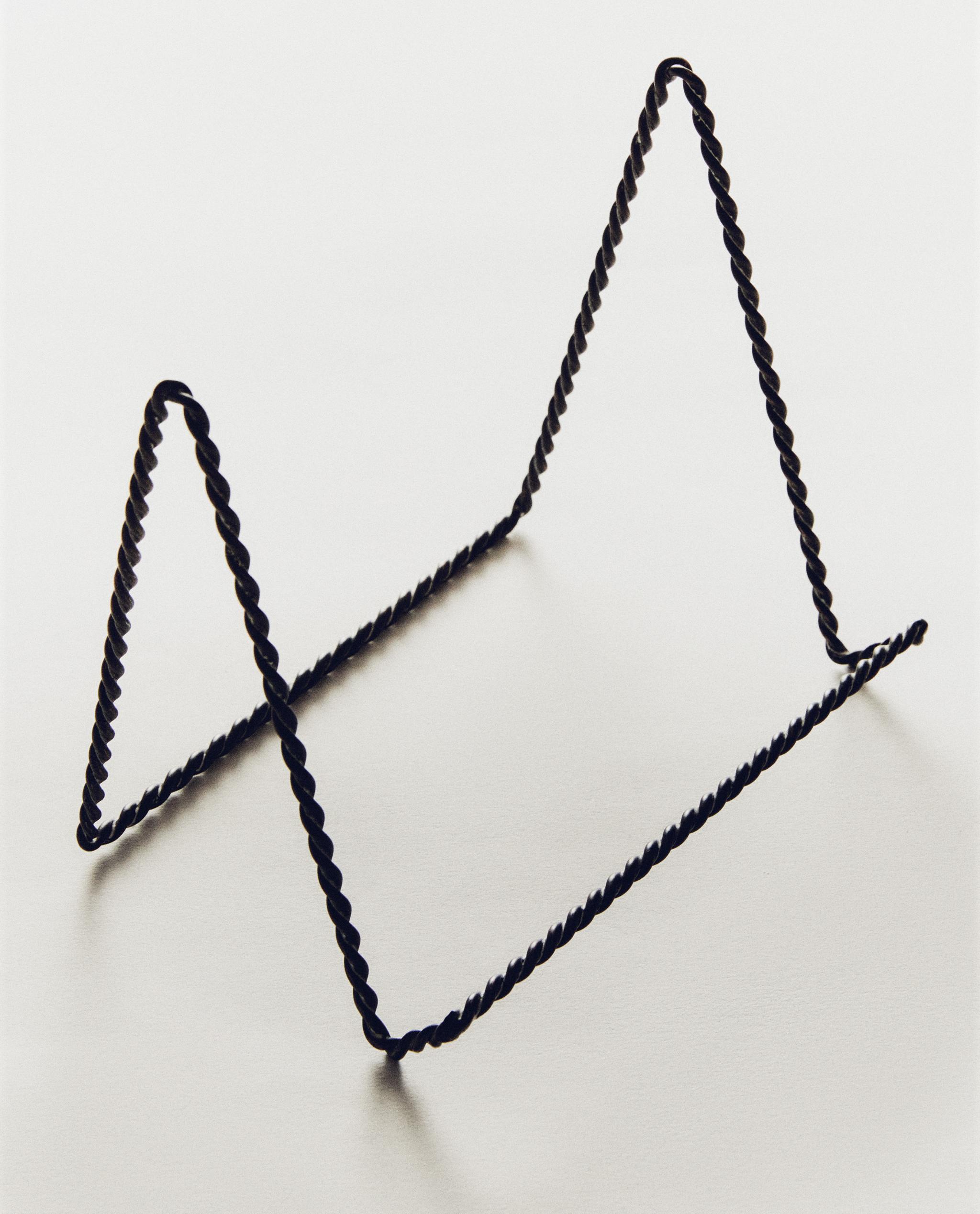 BRAIDED METAL DISPLAY STAND product thumbnail 8