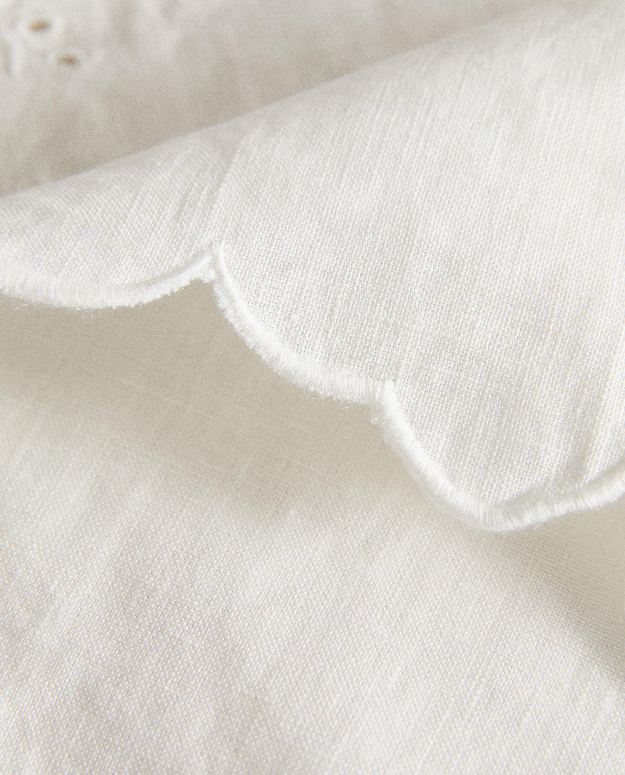 NAPKIN, SALT AND PEPPER SHAKERS product thumbnail 14