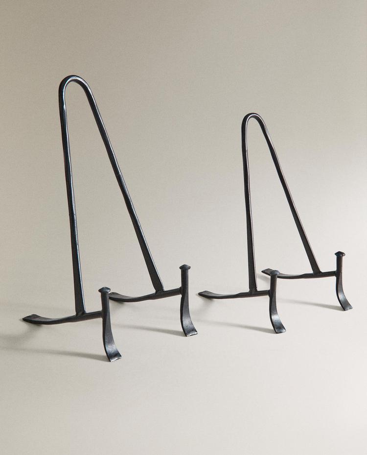METAL STAND