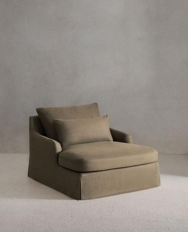 LOVESEAT 01