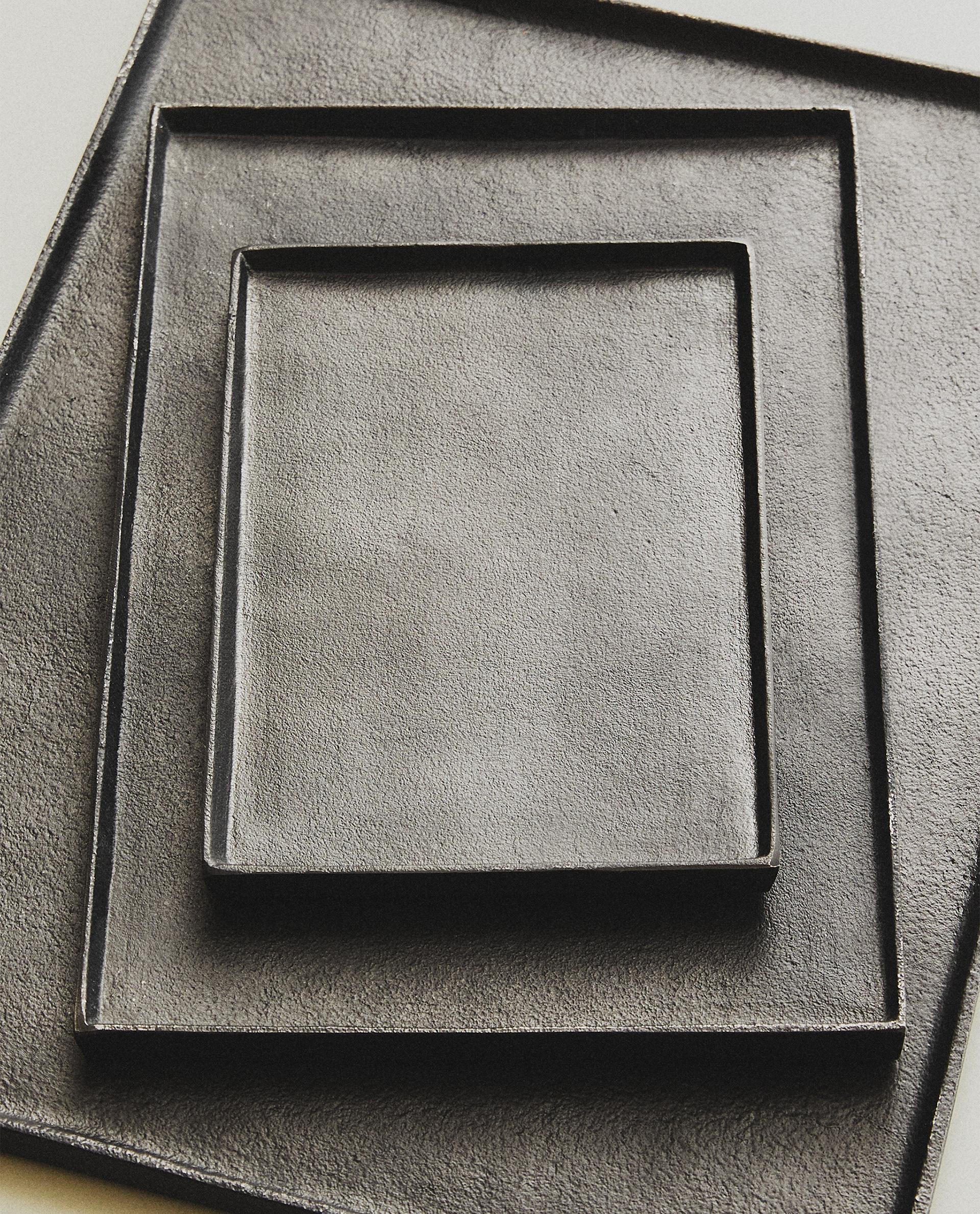 BANDEJA RECTANGULAR METAL NEGRO busso