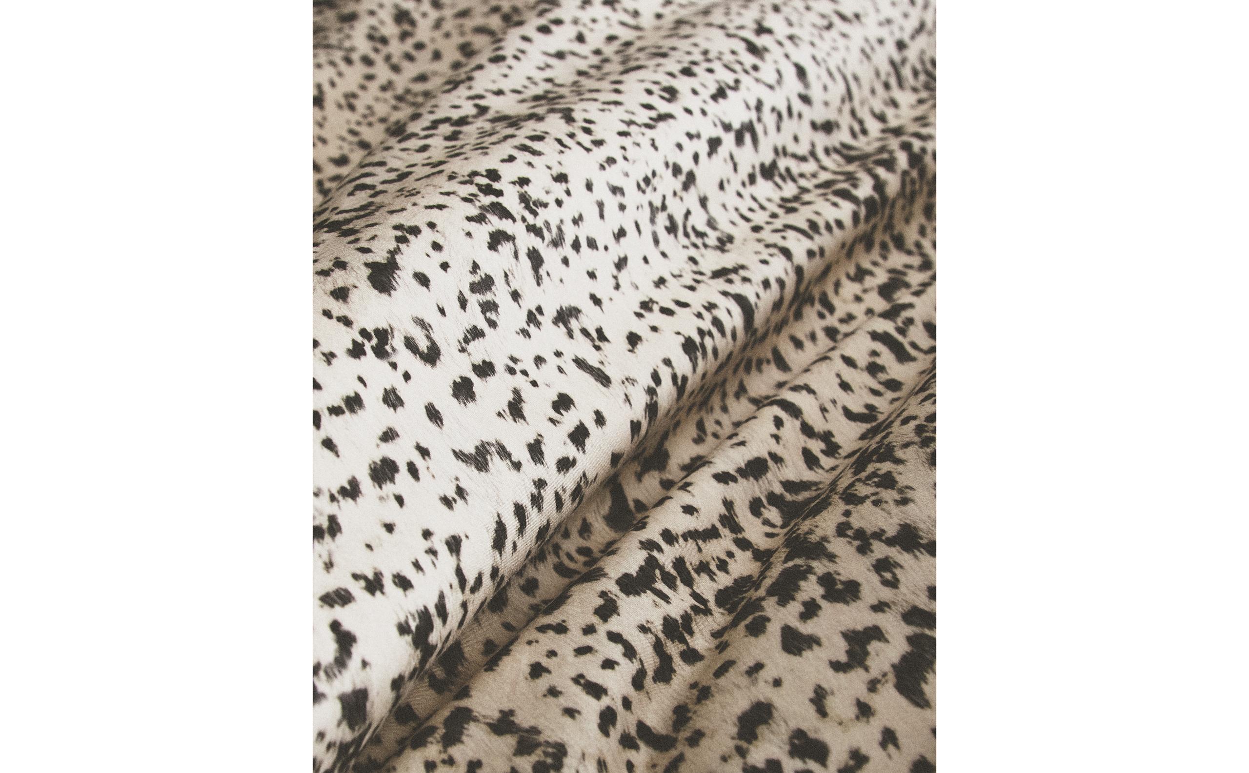ZARA HOME♡ベッドカバー♡美品　紫 ZARA HOME♡ベッドカバー♡美品 紫