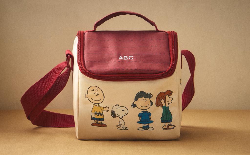 CHILDREN'S PEANUTS™ LUNCH BOX