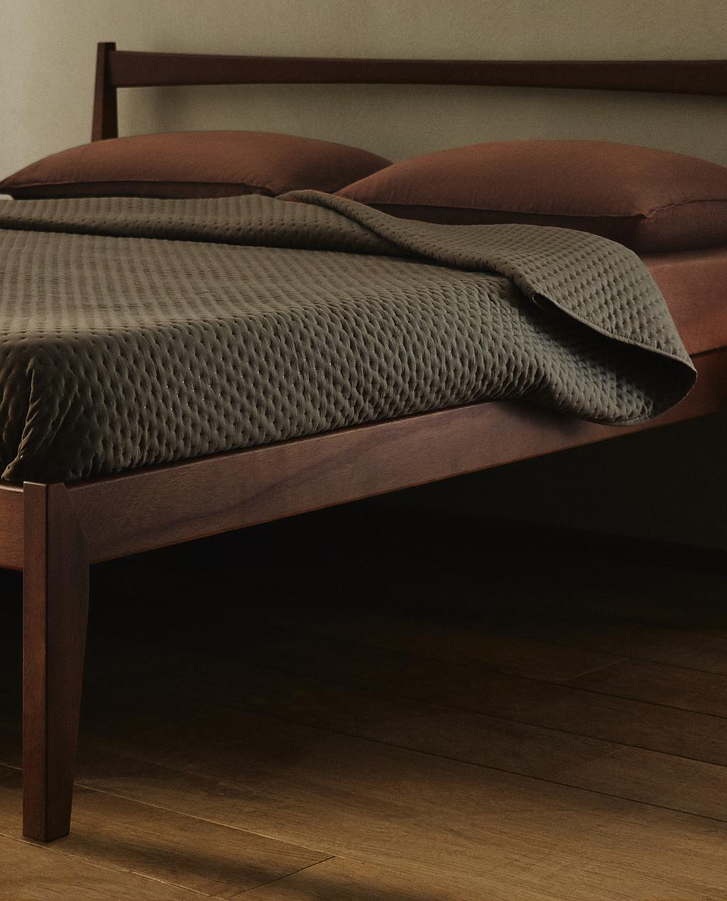 ESTRUCTURA CAMA CON CABECERA ESTRUCTURA CAMA CON CABECERA