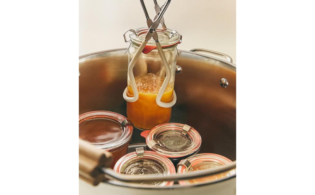 WOODEN JAR TONGS