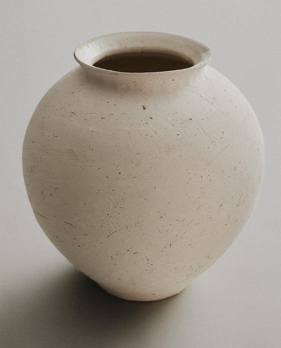 TEXTURED CERAMIC VASE