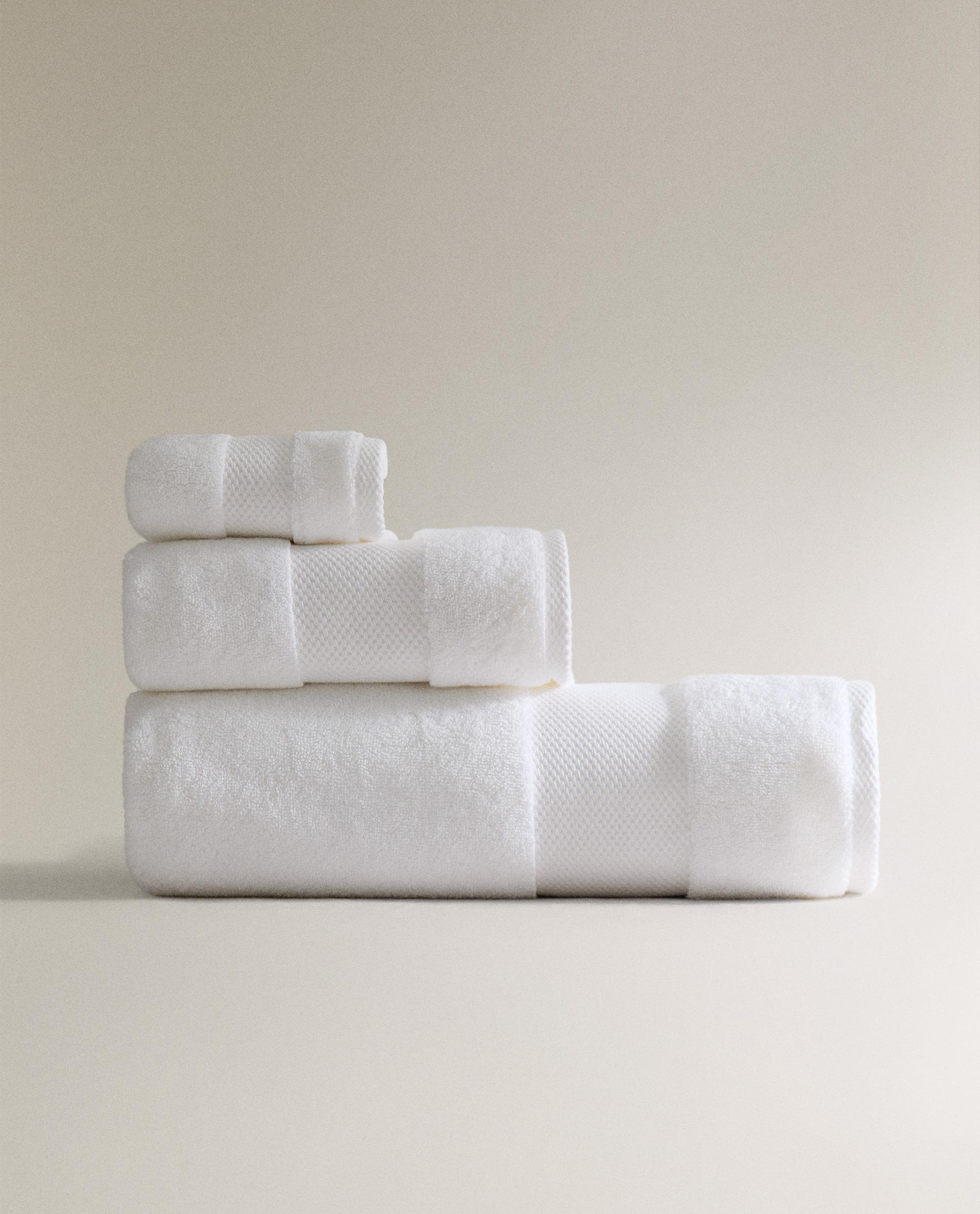 EXTRA SOFT BATH TOWEL (800 GXM²) product thumbnail 15