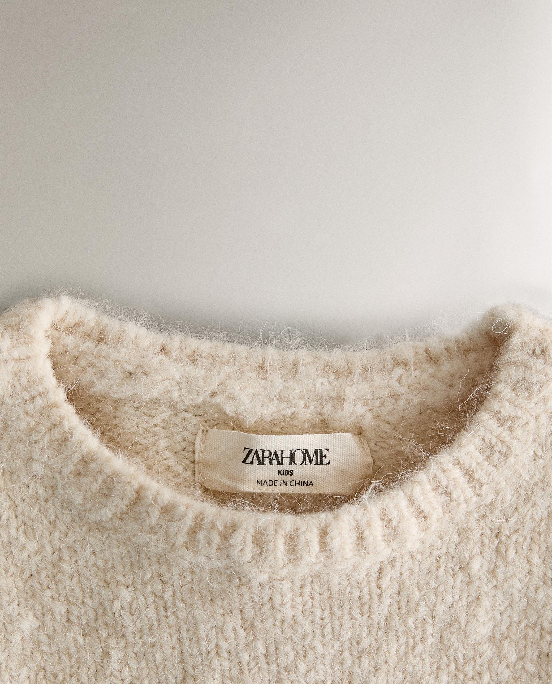 CHILDREN'S LETTER M SWEATER