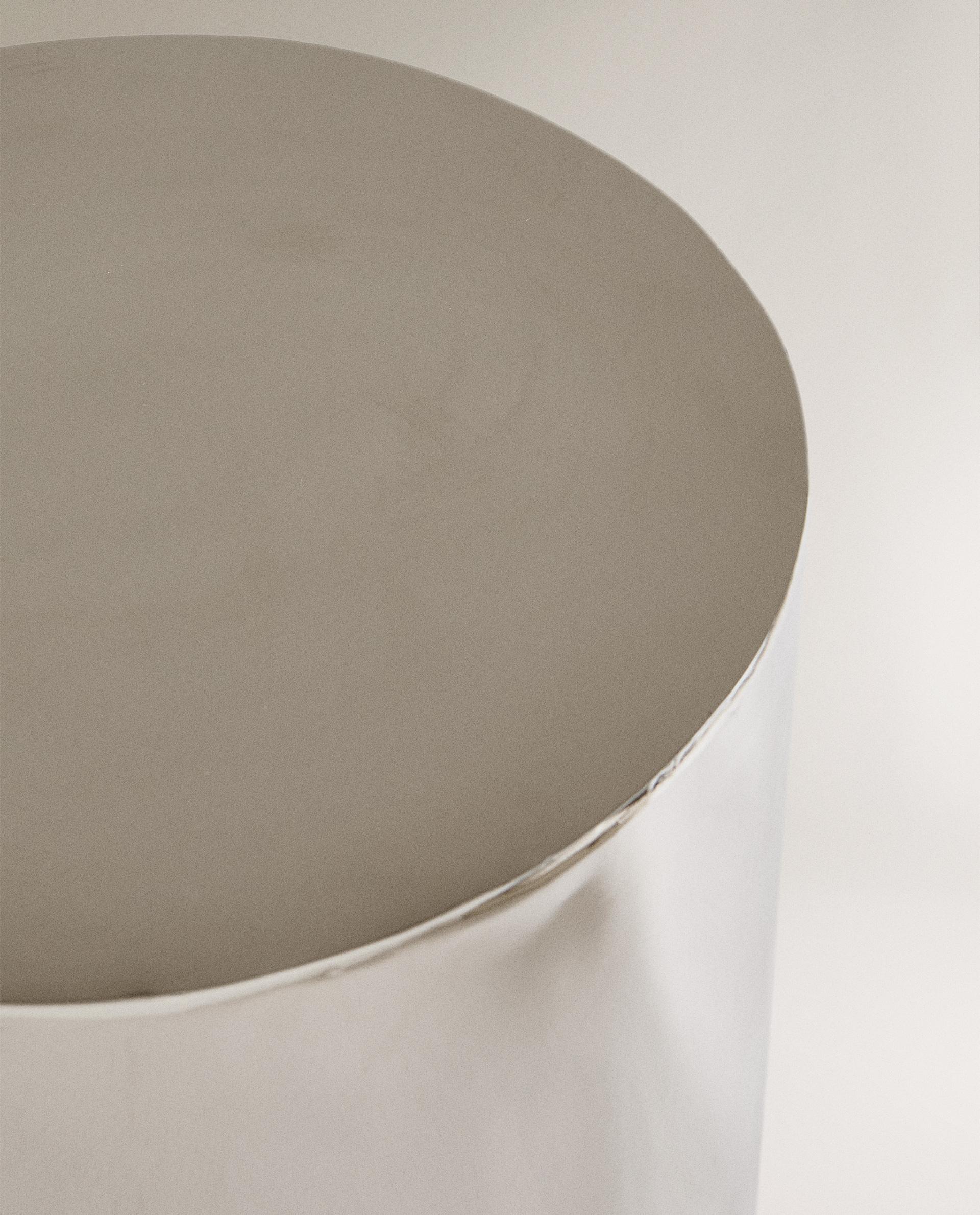 ザラホーム　メタルサイドテーブル METAL SIDE TABLE | Zara Home United States of America