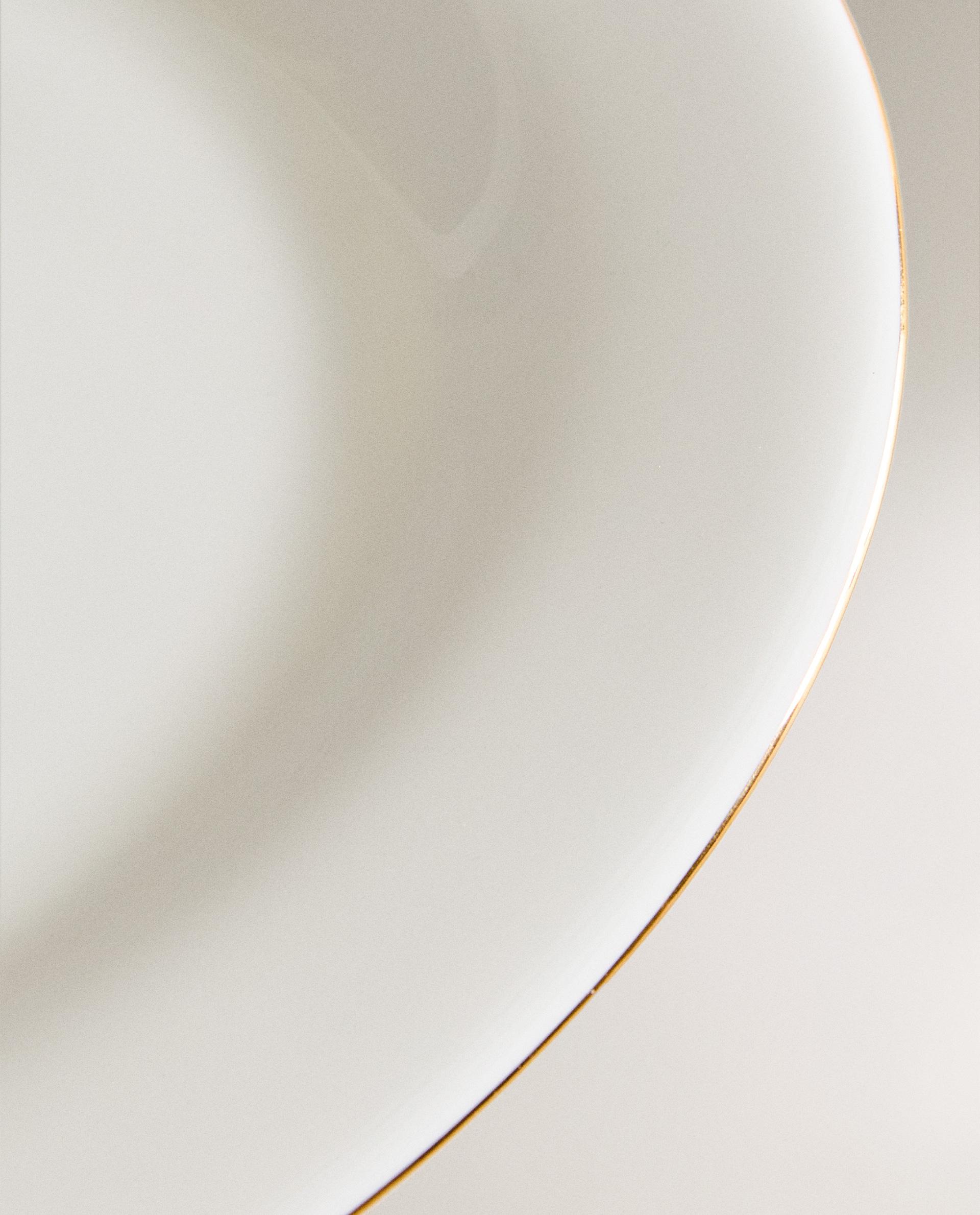 RIMMED BONE CHINA OVAL SERVING DISH product thumbnail 2