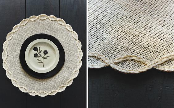 SET DE TABLE DÉTAIL CHAÎNETTE