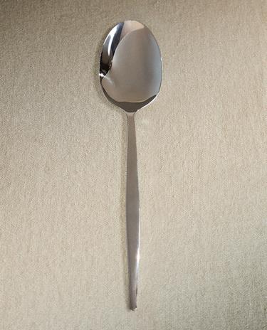 SERVING SPOON WITH EXTRA-FINE HANDLE