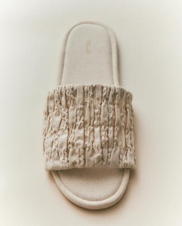 SLIDERS WITH GATHERED DETAIL