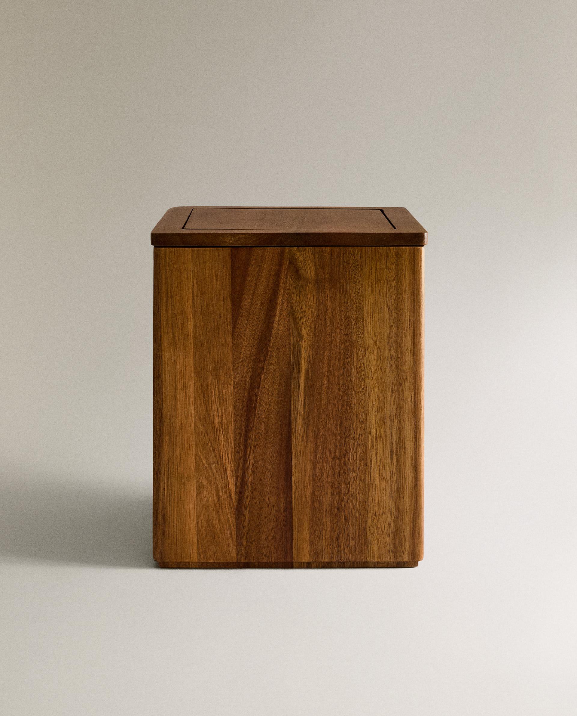 SQUARE WOODEN BATHROOM TRASH CAN