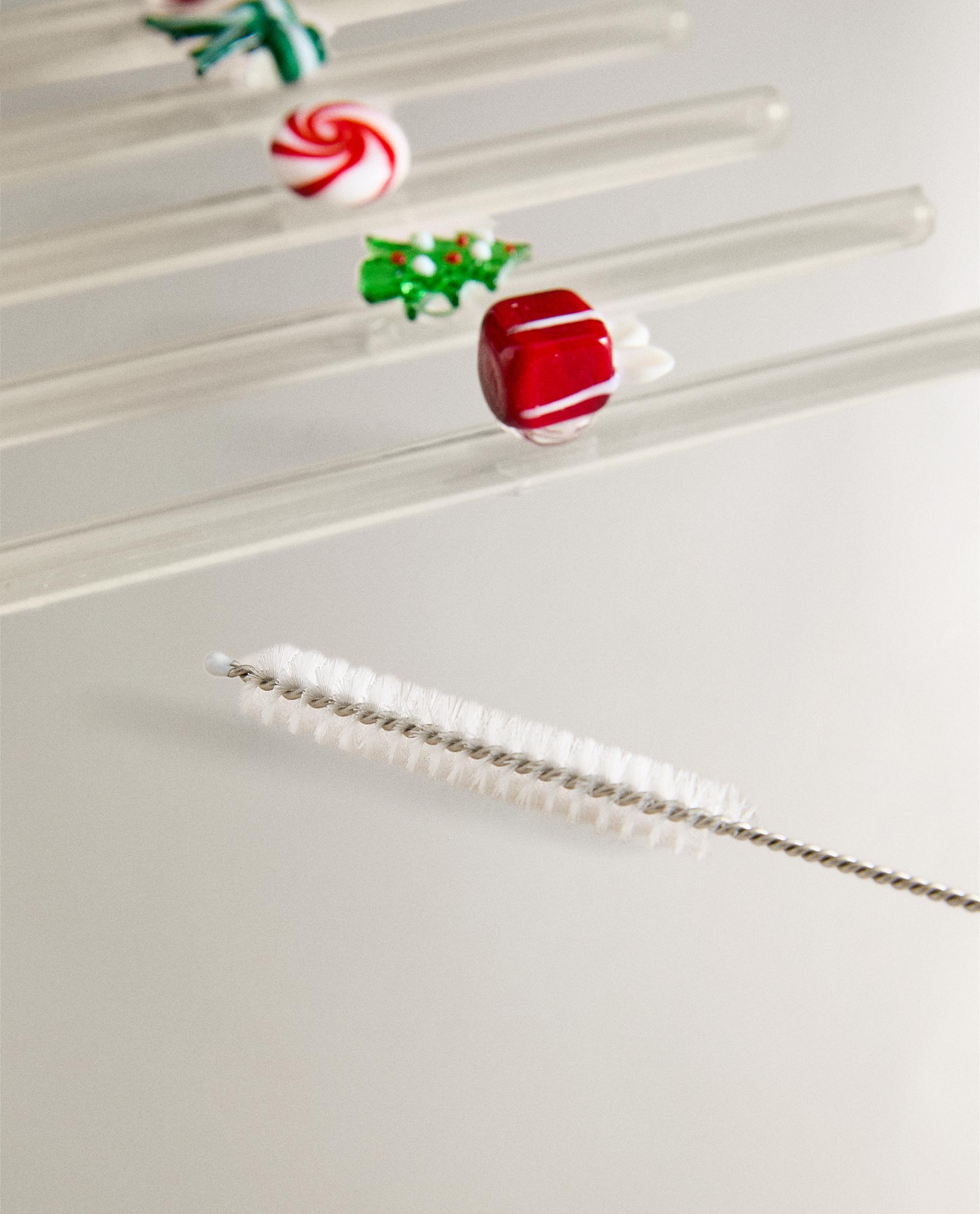 PACK OF CHRISTMAS FIGURE GLASS STRAWS (PACK OF 6)