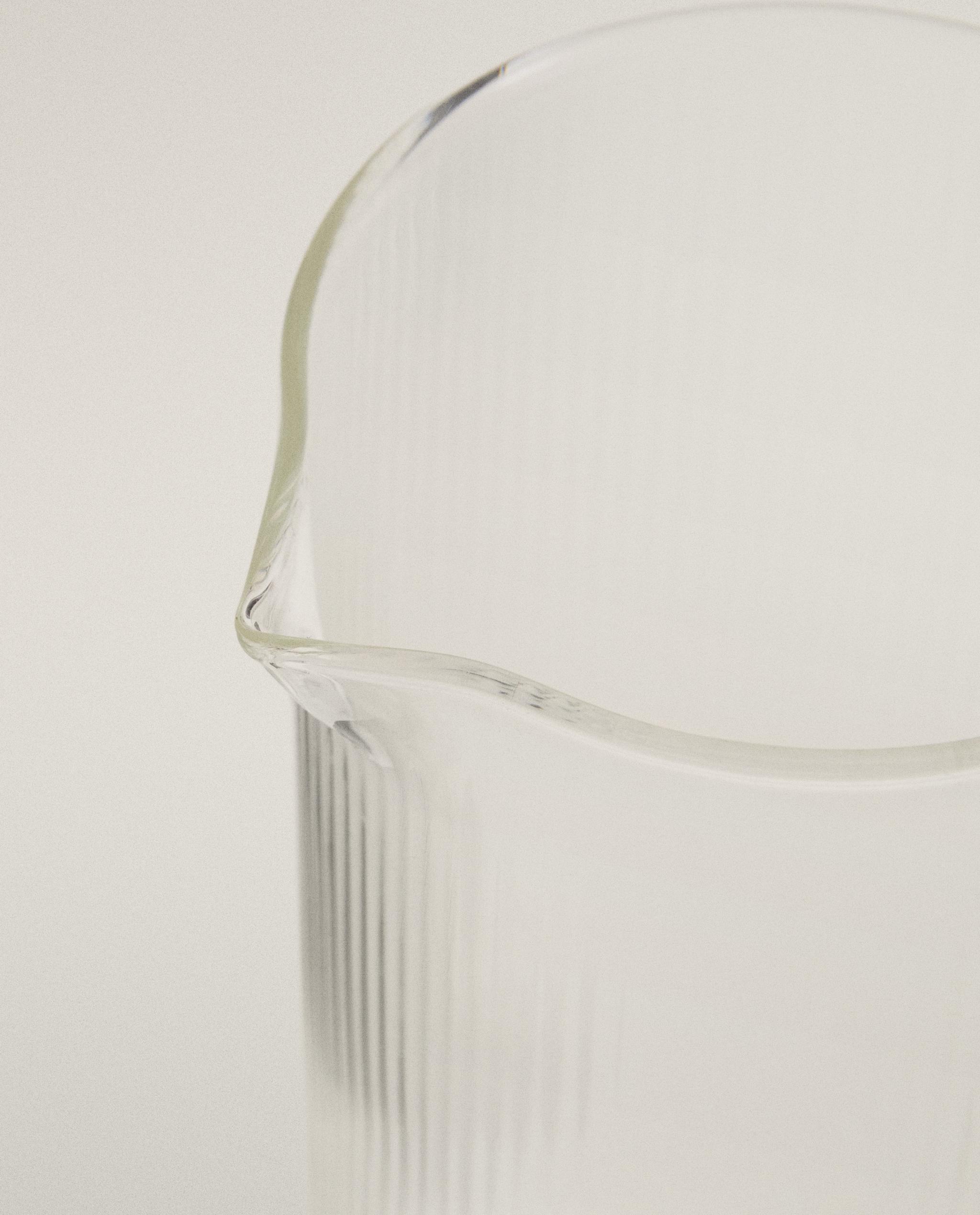BOROSILICATE JUG WITH LINE DESIGN product thumbnail 8