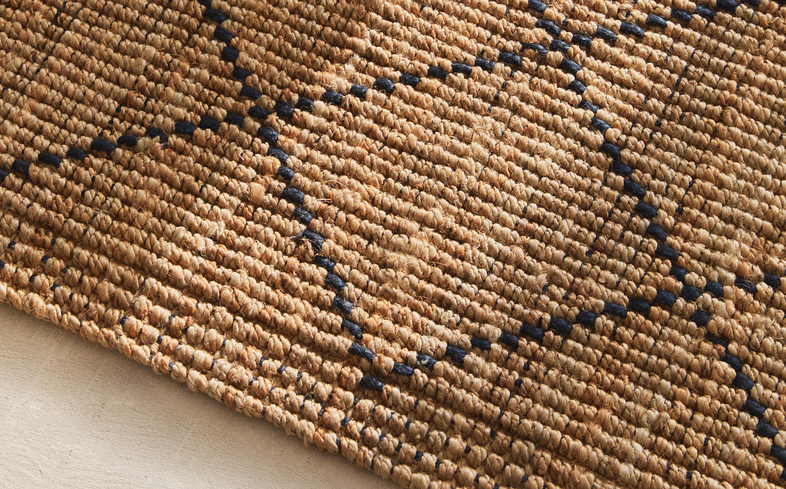 DIAMOND PRINT RUG