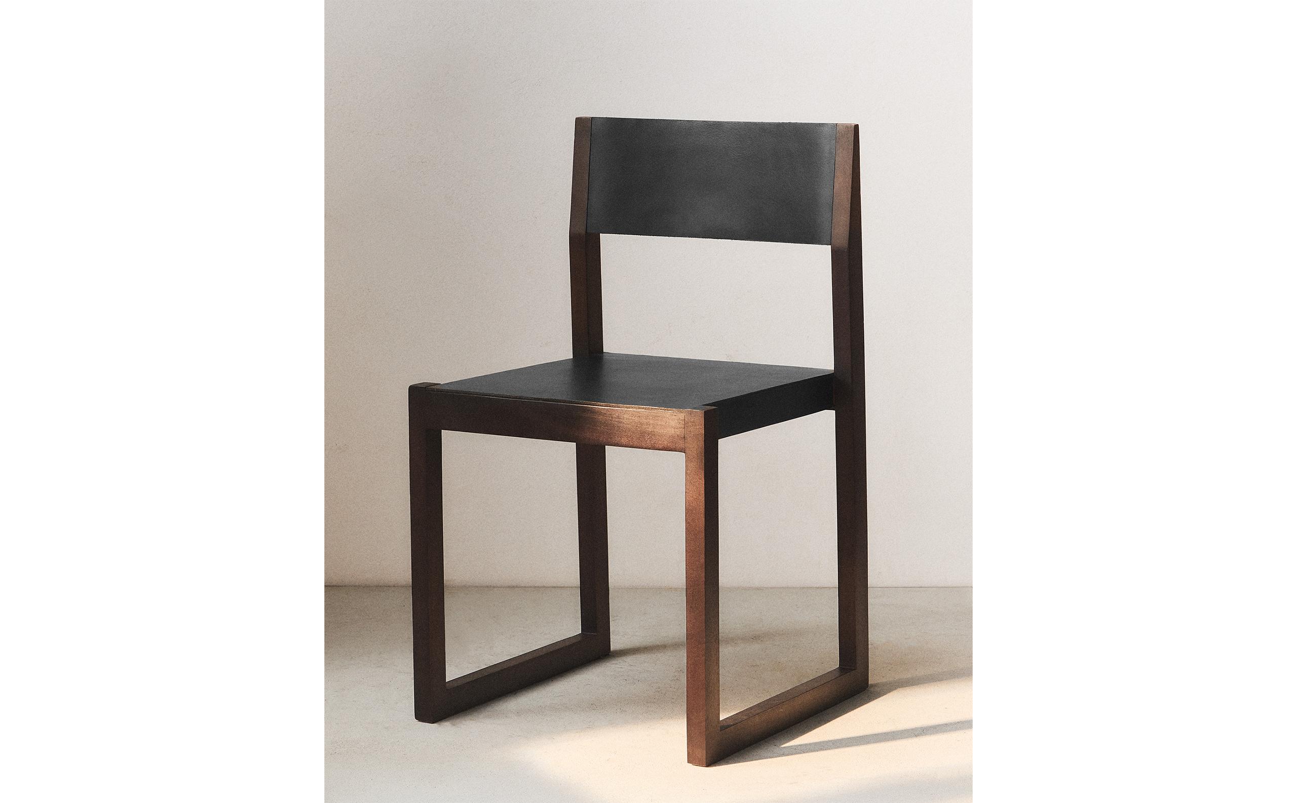 ZARA  フォールディング アルミ＆キャンバス チェア FOLDING ALUMINUM AND CANVAS CHAIR | Zara Home United States