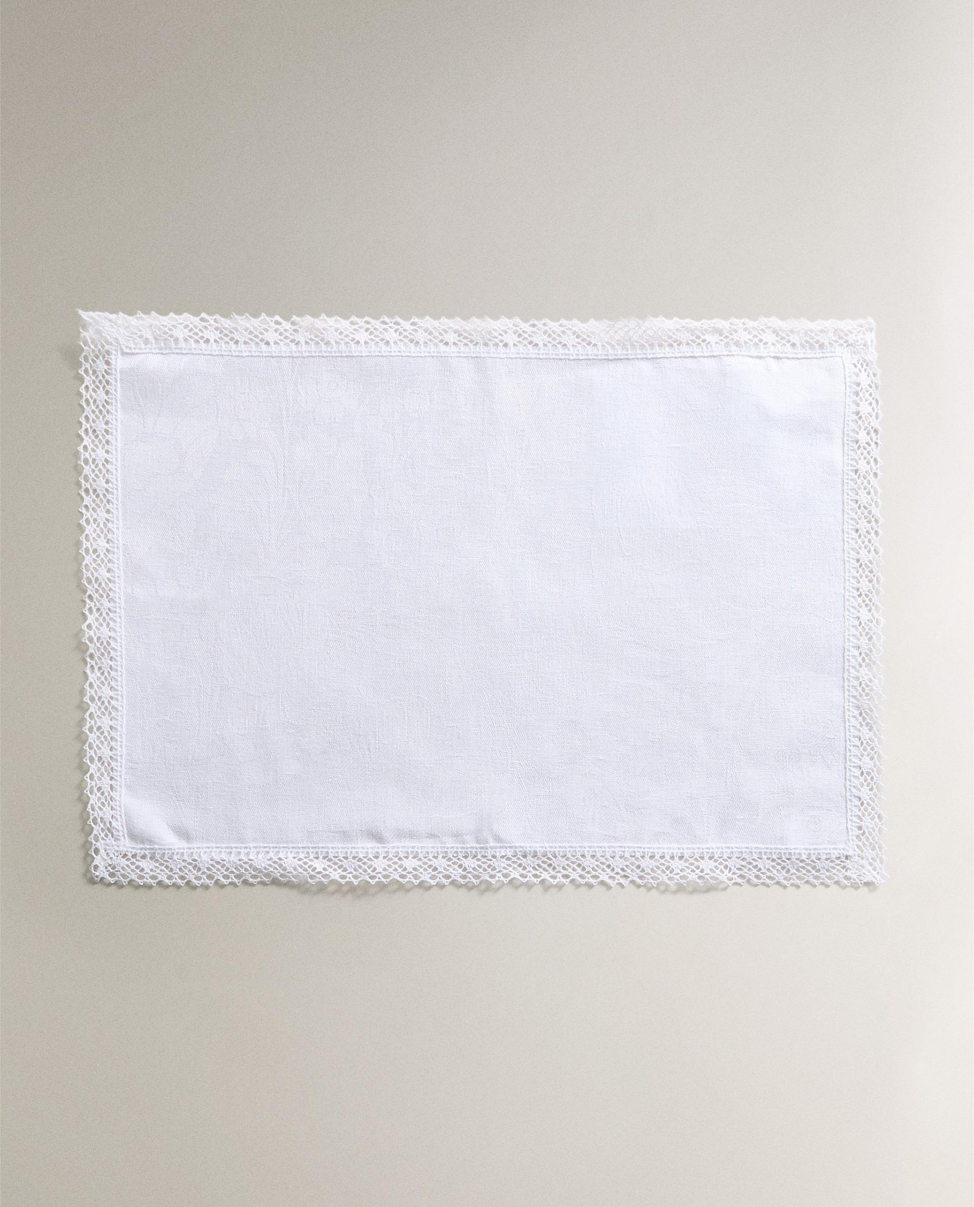 LINEN JACQUARD PLACEMAT product thumbnail 2