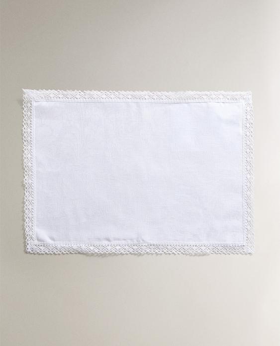 LINEN JACQUARD PLACEMAT