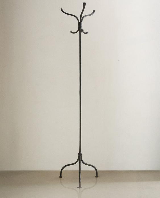 COAT STAND