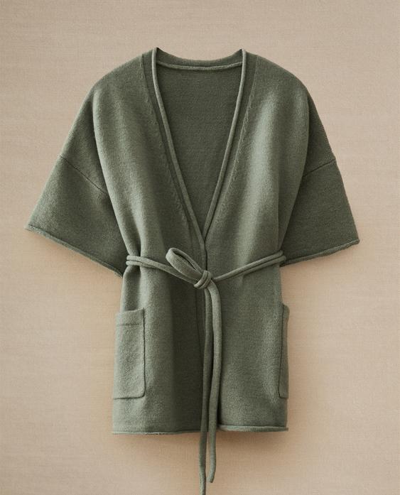 ニットカーディガン