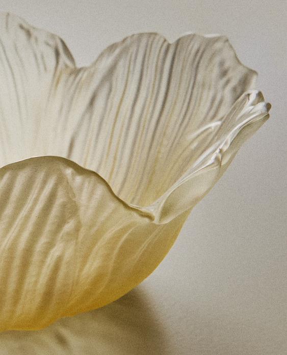 FLOWER-SHAPED GLASS SALAD BOWL