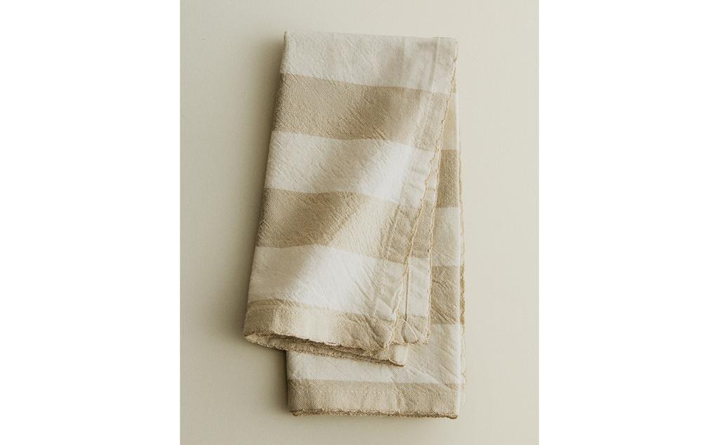 SERVIETTEN AUS GEFÄRBTEM GARN MIT STREIFEN (DOPPELPACK) SERVIETTEN AUS GEFÄRBTEM GARN MIT STREIFEN (DOPPELPACK)