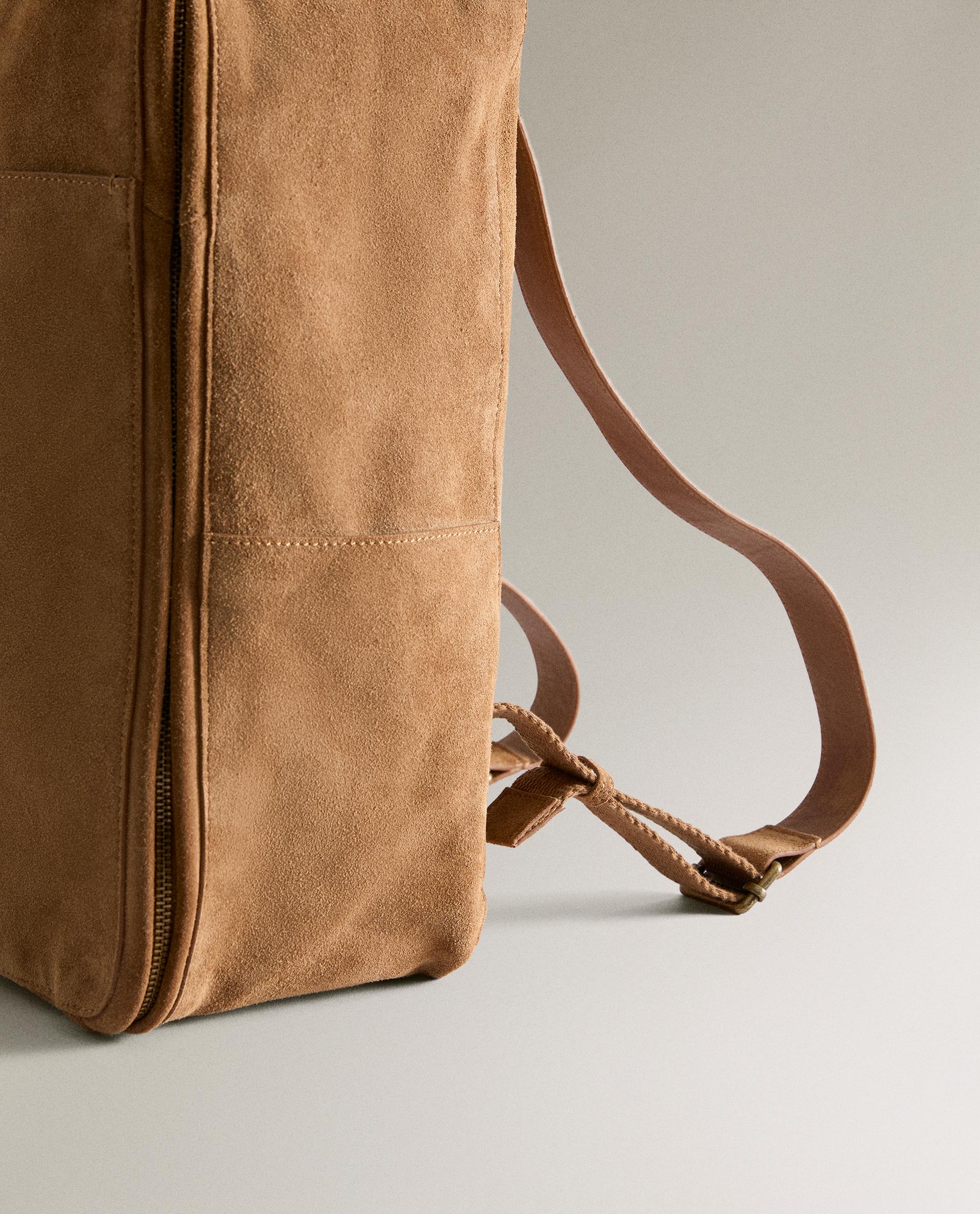 【EMIS】 SUEDE BACKPACK R4902 EMIS】 SUEDE BACKPACK R4902 Suede Backpack | Frank Clegg