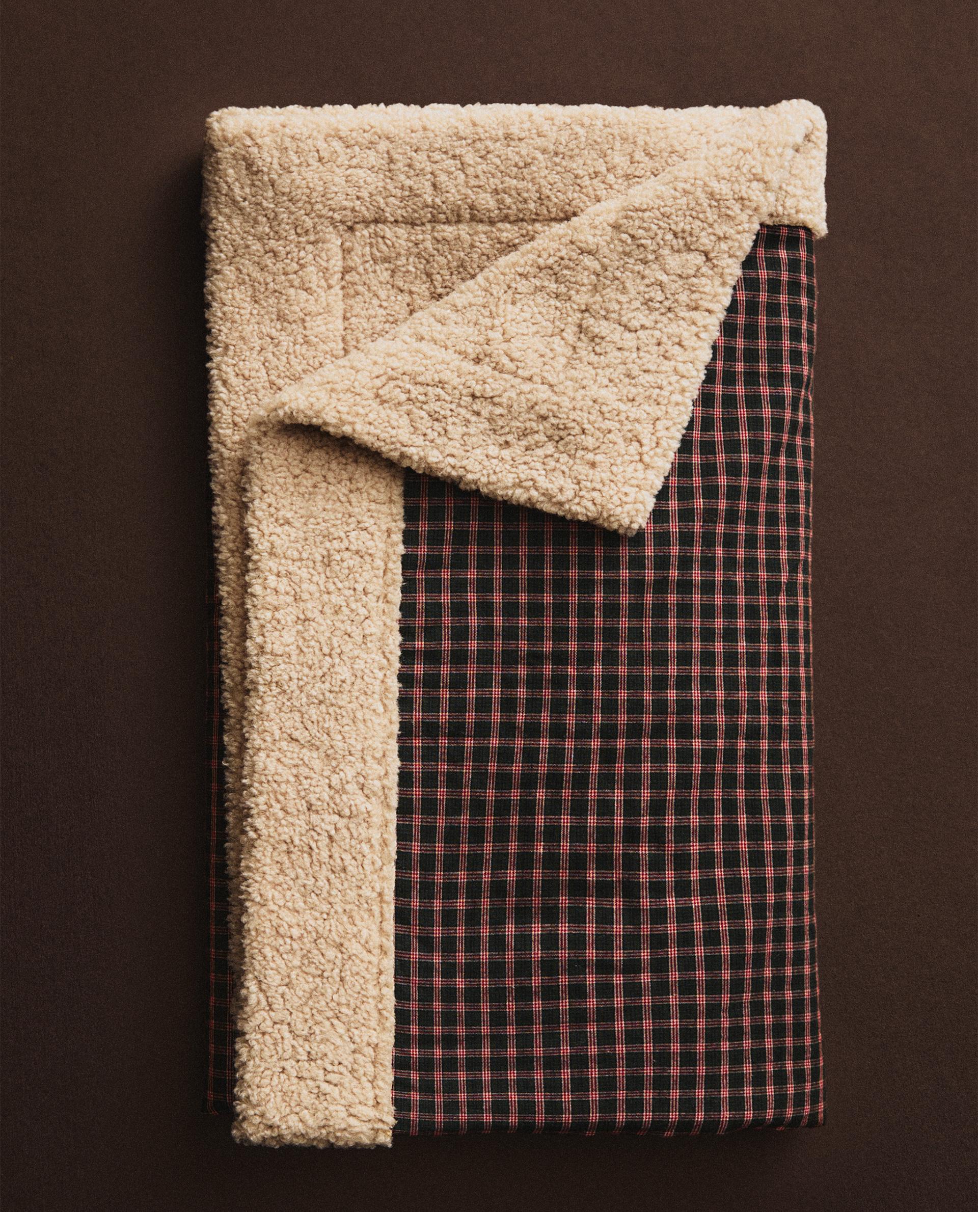 チェック柄 ペット用クリスマスブランケット | Zara Home 日本/Japan