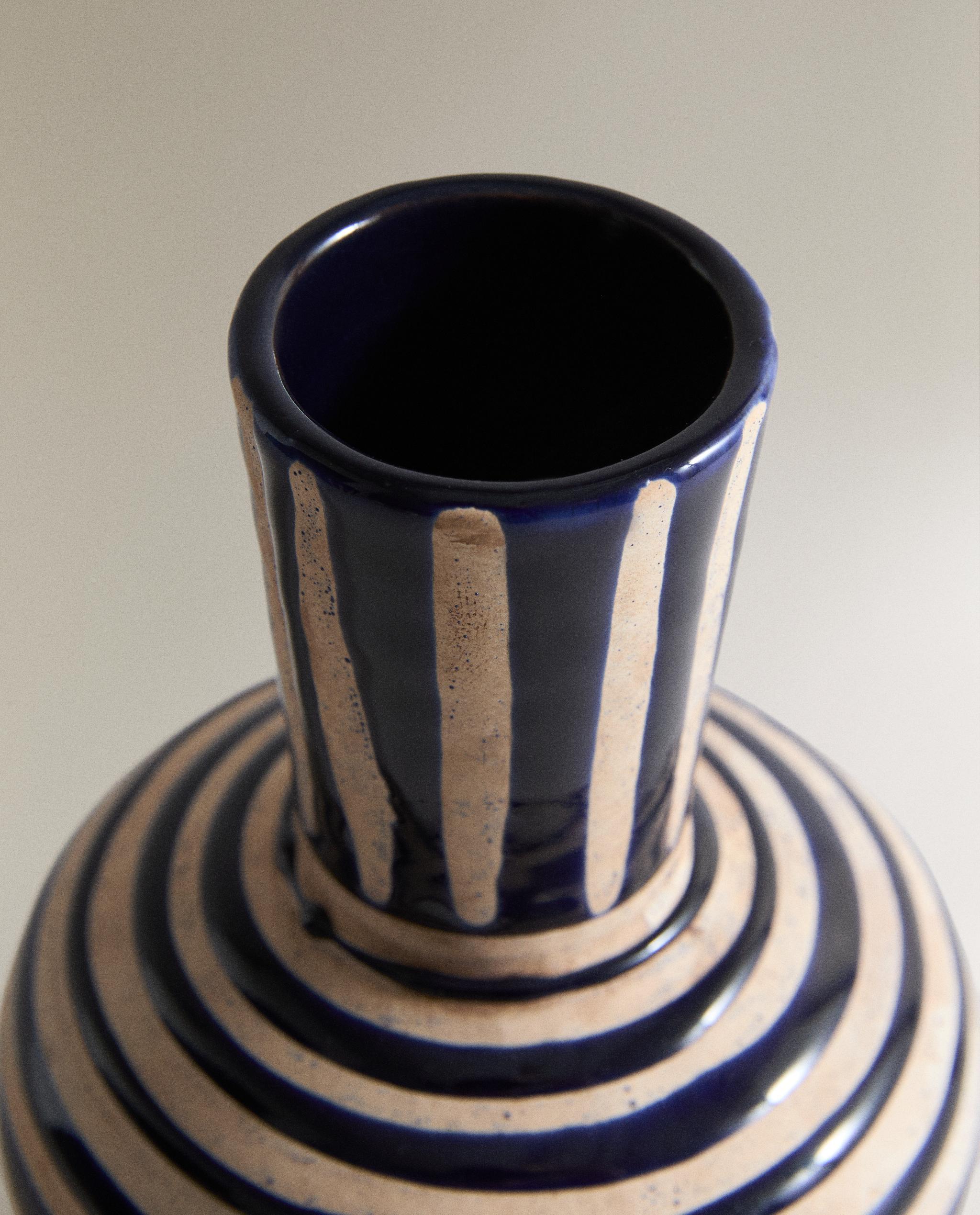 DECORATIVE HULU-SHAPED CERAMIC VASE product thumbnail 6