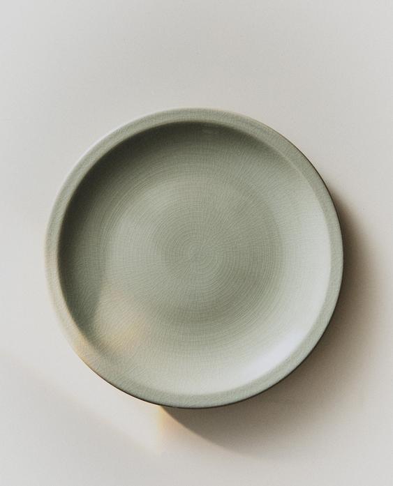 GLAZED STONEWARE DINNER PLATE