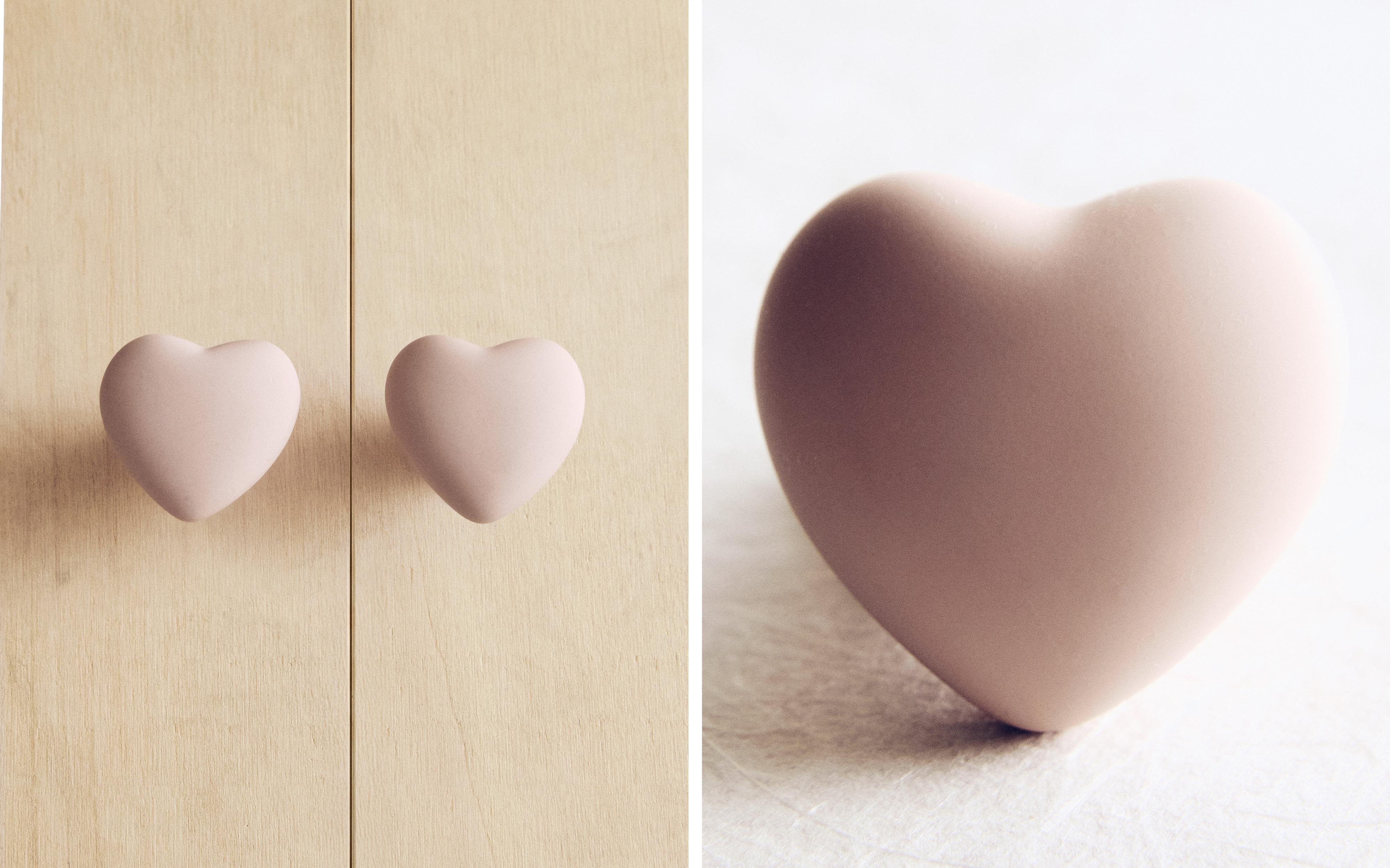 PACK OF KIDS' HEART DOOR KNOBS (PACK OF 2) product thumbnail 7