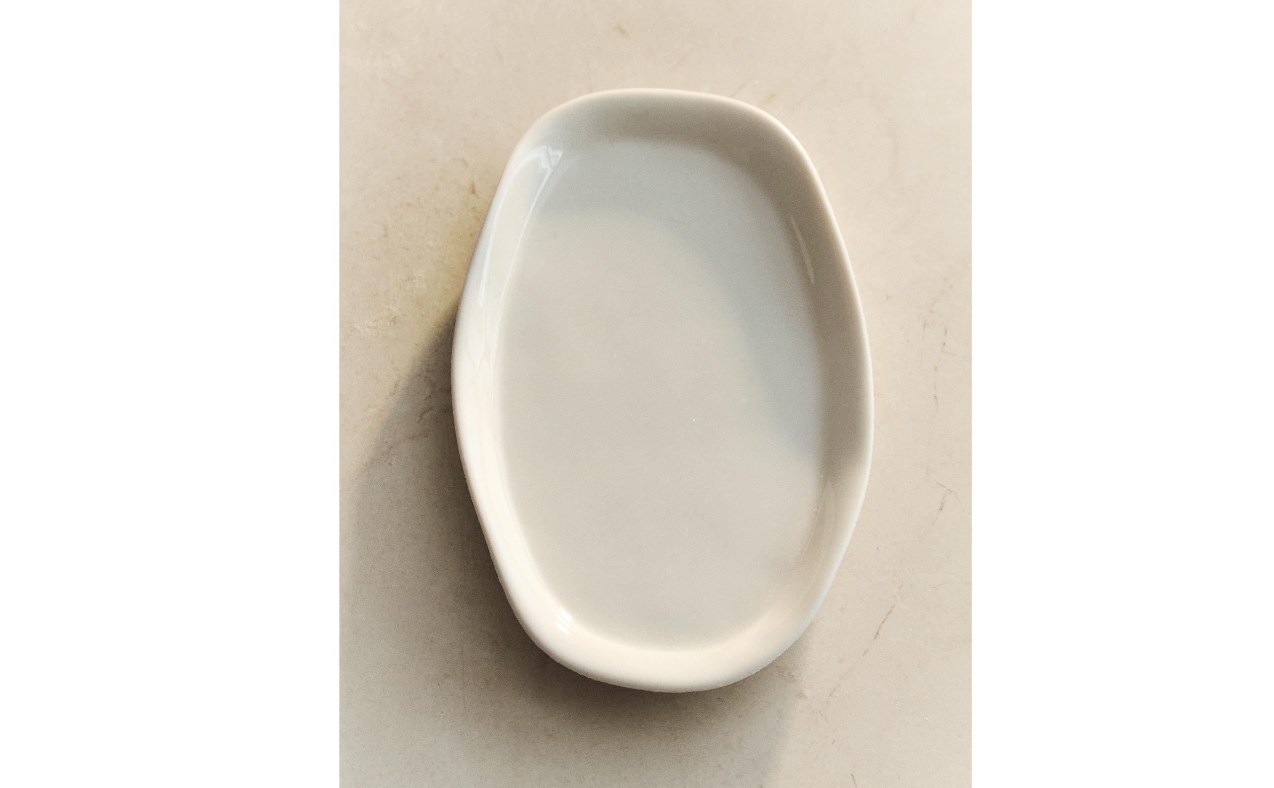 TEXTURED BATHROOM SOAP DISH product thumbnail 9