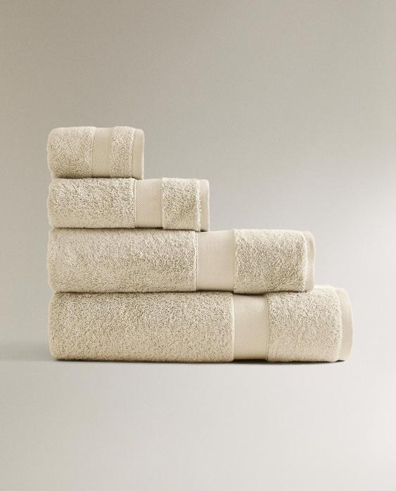 PREMIUM COTTON BATH TOWEL (600 GXM²) PREMIUM COTTON BATH TOWEL (600 GXM²)