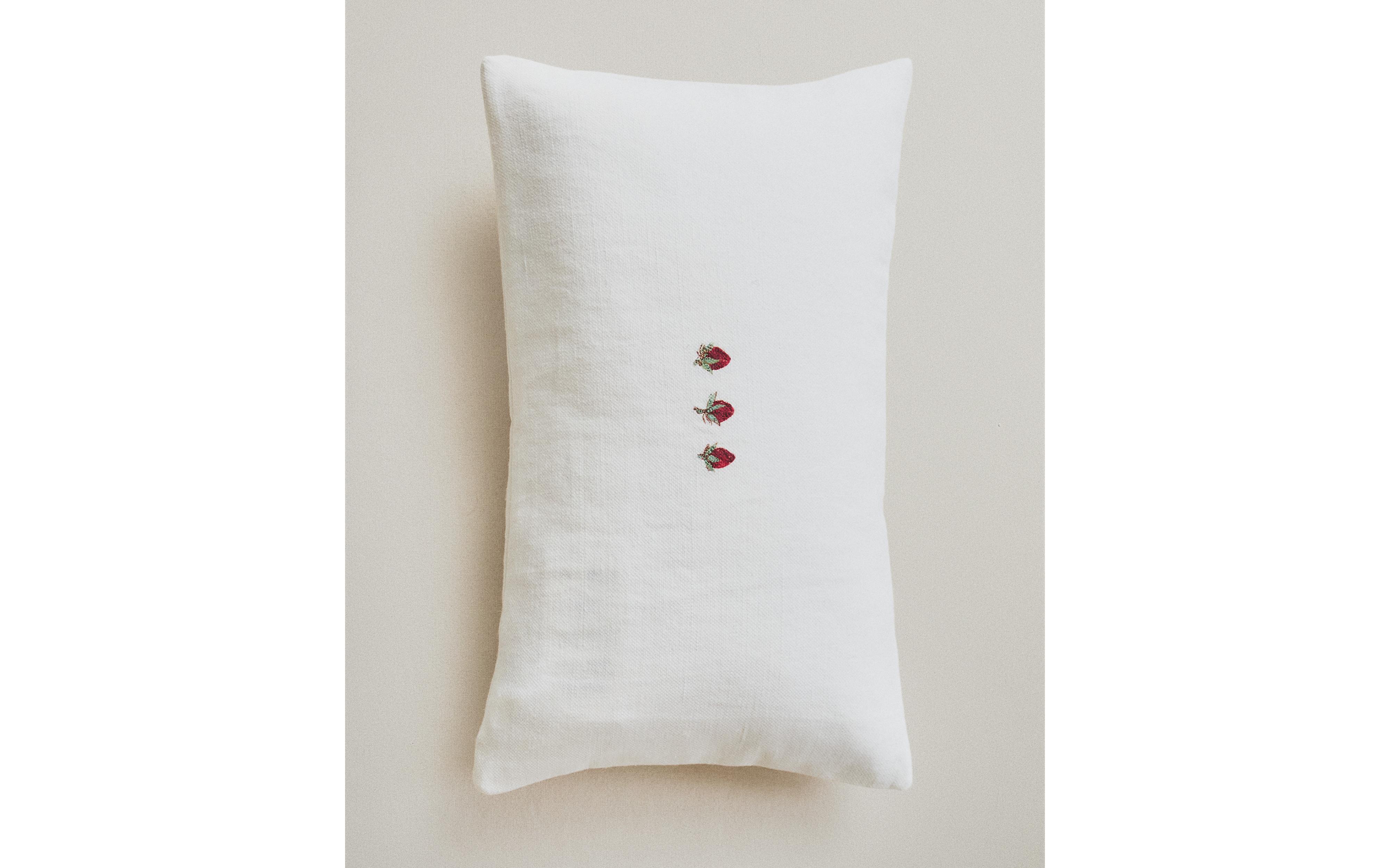 STRAWBERRY CUSHION COVER product thumbnail 2