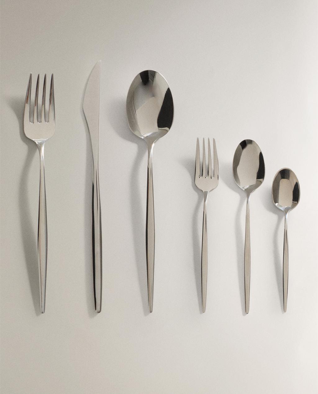 FLATWARE SET WITH THIN HANDLE