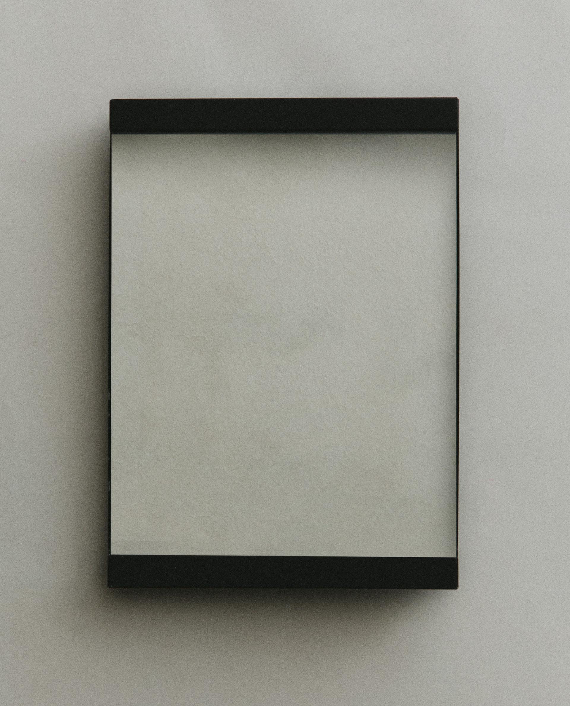 MUSTA METALLINEN VALOKUVAKEHYS MUSTA METALLINEN VALOKUVAKEHYS