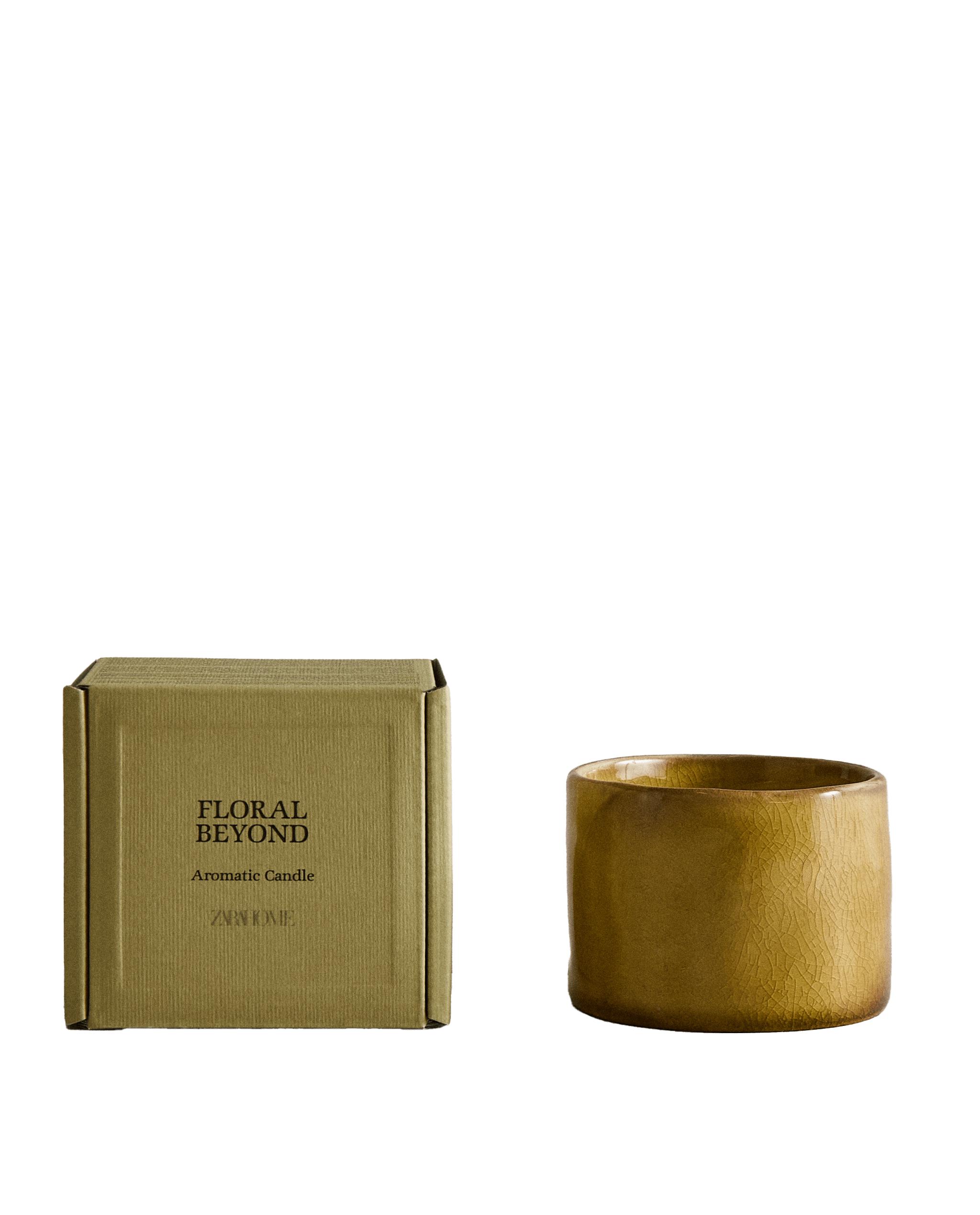 PURE GARDENIA AND FLORAL BEYOND SCENTED CANDLES product thumbnail 12