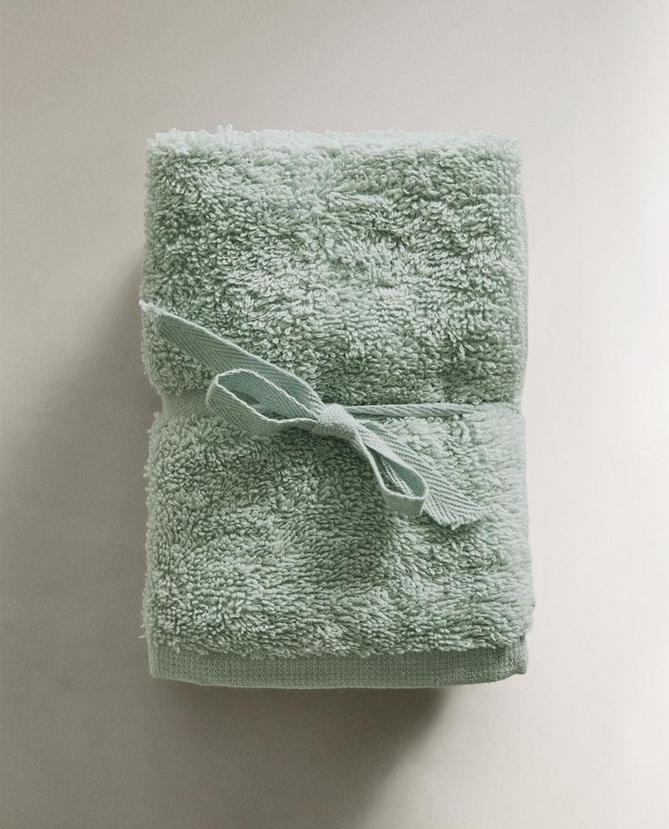 PACK OF COTTON HAND TOWELS (PACK OF 3)